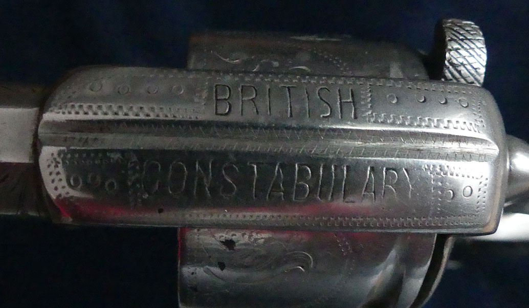 Gros revolver Belge british constabulary de type RIC calibre 442 Webley pour l'export