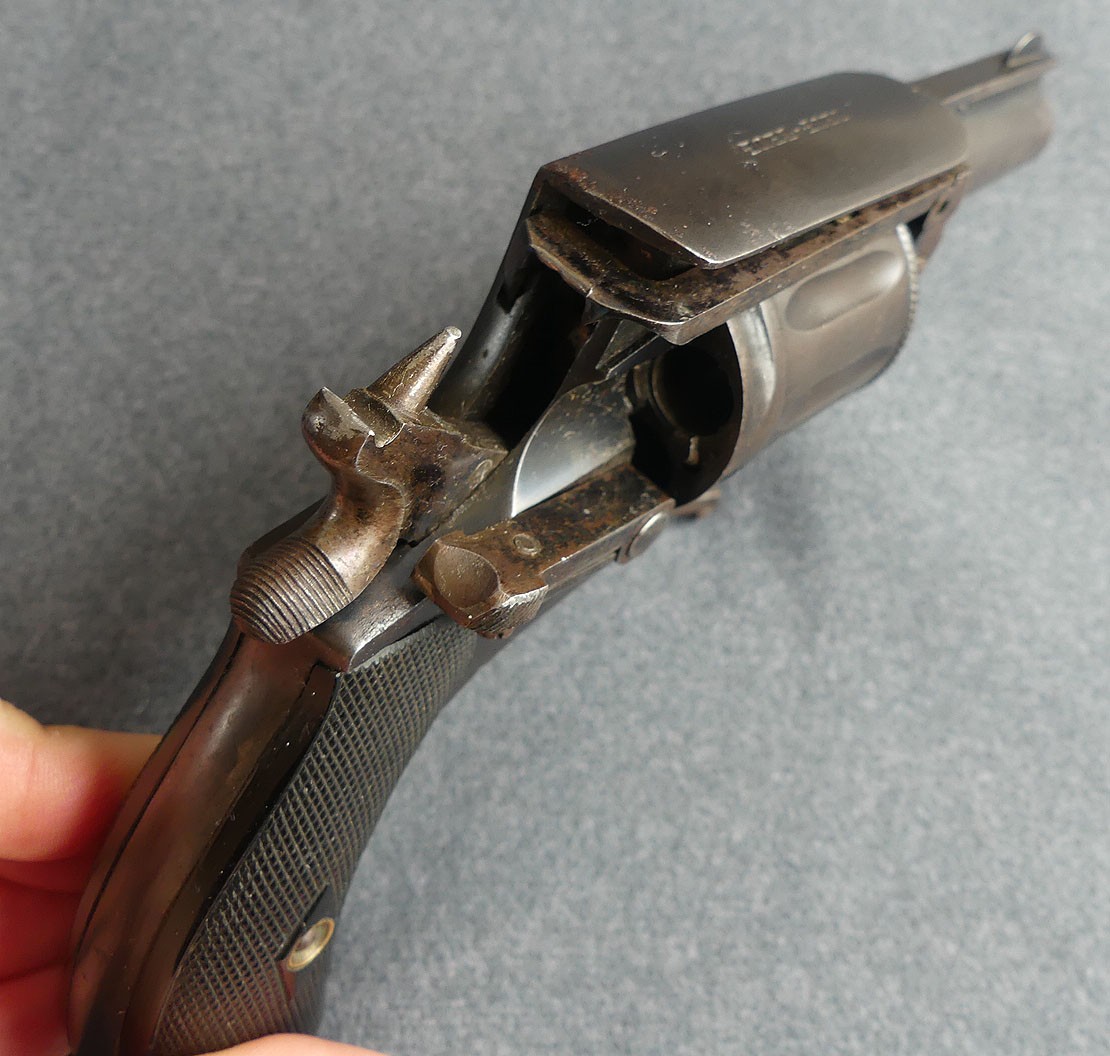 Rare revolver a système d'ejection Gilliquet Breveté calibre 8mm92