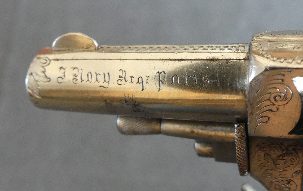 Trés beau revolver de type bulldog gravé en finition dite de luxe cal 320 PC signé J.B Lory