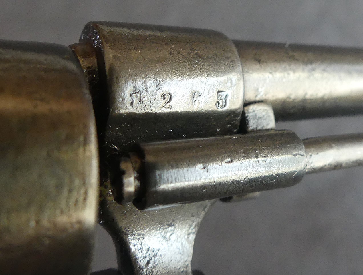 Revolver à broche cal 7mm Dumonthier breveté