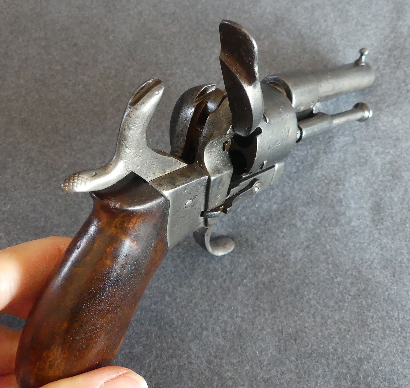 Revolver à broche cal 7mm Dumonthier breveté