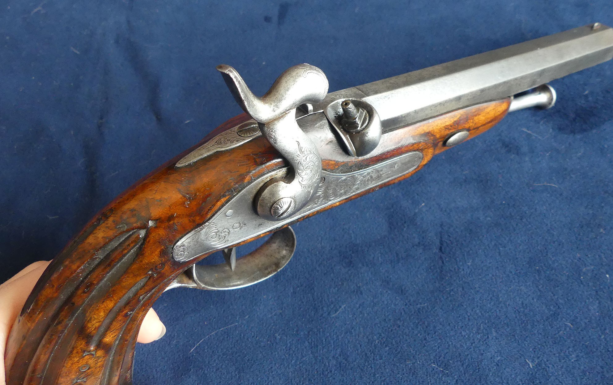 Beau pistolet de voyage a percussion de production Liégeoise vers 1830