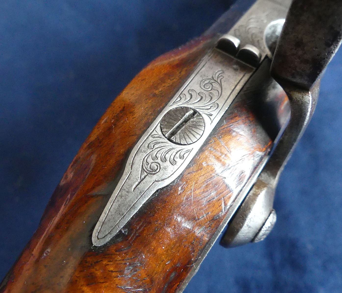 Beau pistolet de voyage a percussion de production Liégeoise vers 1830
