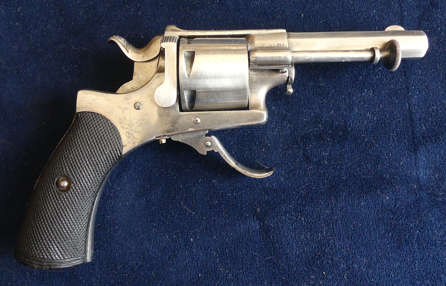 Revolver a systême Abadie Louis Lairesse calibre 320 PC