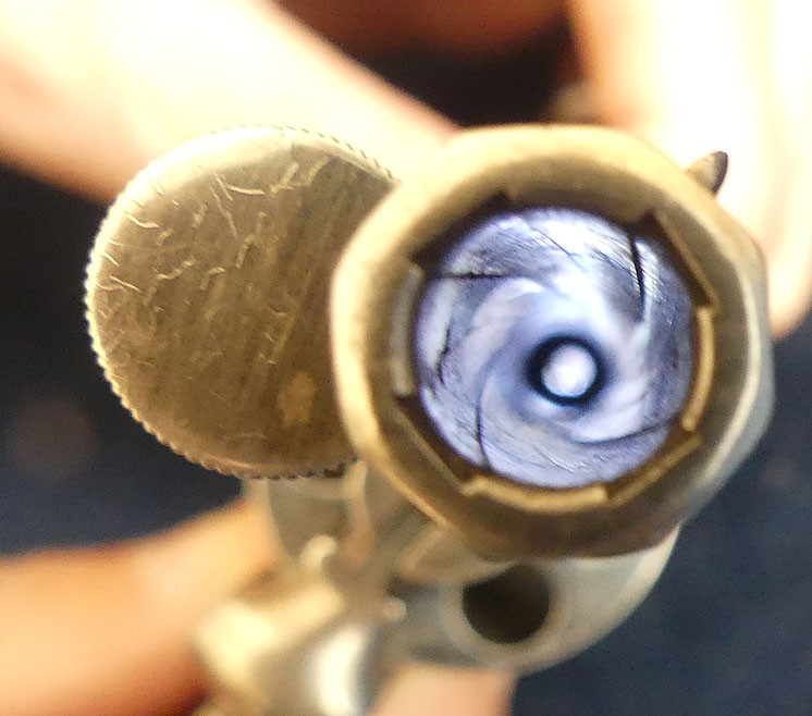 Revolver a systême Abadie Louis Lairesse calibre 320 PC