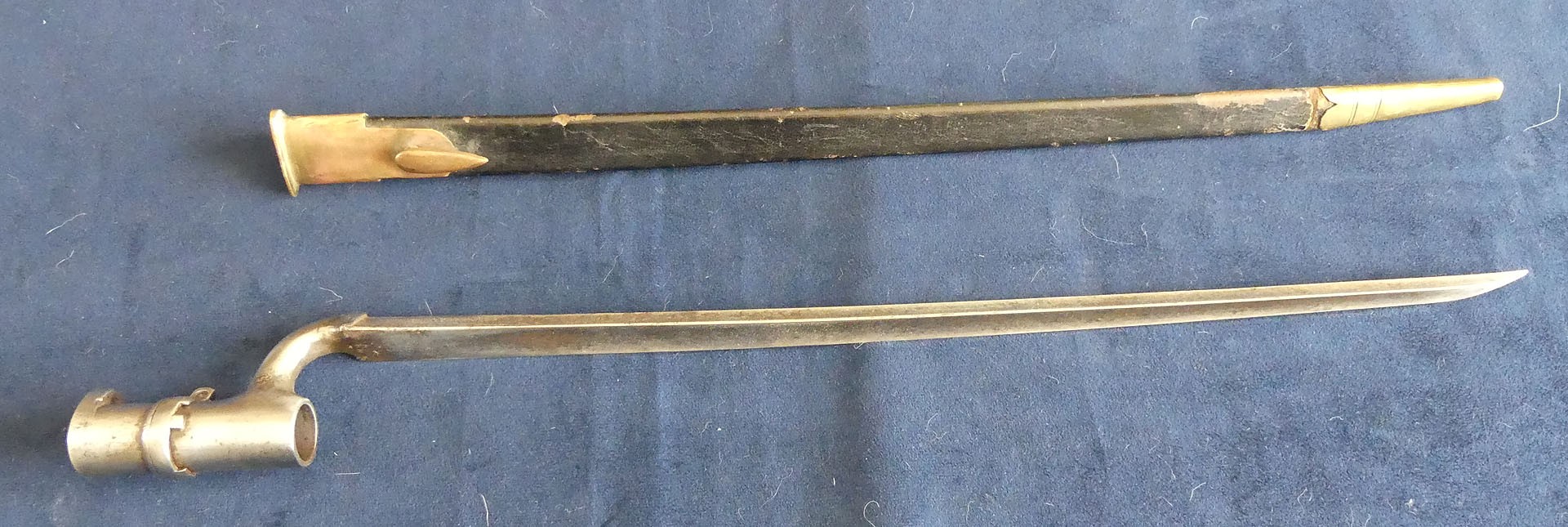 Baïonnette Anglaise pour fusil Enfield Snider MKI avec son fourreau